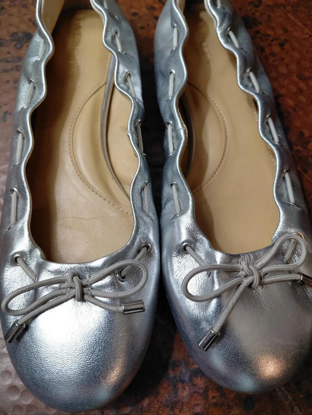 Talbots Sz. 6 Metallic Silver Leather Elastic Blair Ballet Flats